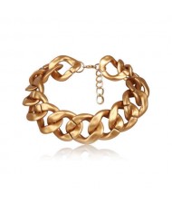 Golden Bold Chain Punk High Fashion Women Short Costume Alloy Necklace