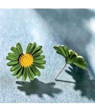 Graceful Daisy Design Korean Fashion Women Earrings - Green