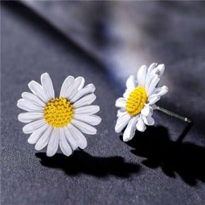 Graceful Daisy Design Korean Fashion Women Earrings - White
