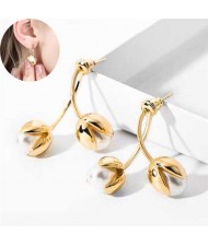 Elegant Golden Flower Bud Design Sweet Fashion Women Ear Studs