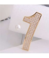 Cubic Zirconia Embellished One and Pearl Asymmetric Design High Fashion Women Earrings - Golden