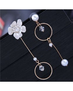 Pearl and Flower Asymmetric Design Dangling Fashion Women Costume Earrings