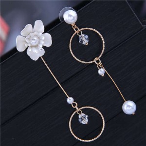 Pearl and Flower Asymmetric Design Dangling Fashion Women Costume Earrings