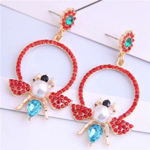 Rhinestone Bee Design Shining Hoop Fashion Women Earrings - Red