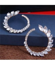 Rhinestone Shining Floral Hoop Design Women Fashion Alloy Earrings - Transparent