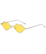 6 Colors Available Lips Shape Design High Fashion Women Sunglasses