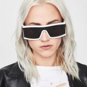 8 Colors Available Rivets Decorated Bold Style Punk Fashion Design Sunglasses