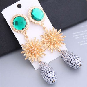 Sunflower Design Elegant Rhinstone Waterdrop Tassel Shoulder-duster Earrings - Green