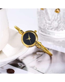 Vintage Golden Unique Black Index Design Women Slim Fashion Bracelet Watch