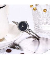 Vintage Silver Unique Black Index Design Women Slim Fashion Bracelet Watch