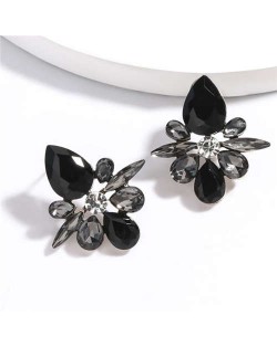 Splendid Rhinestone Floral Pattern High Fashion Women Statement Earrings - Black