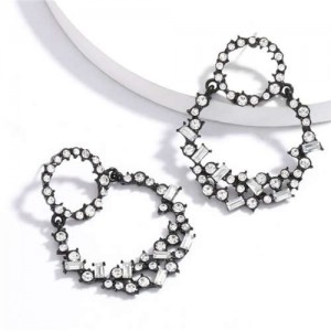 Vintage Fashion Rhinestone Garland Design Women Alloy Statement Earrings - White