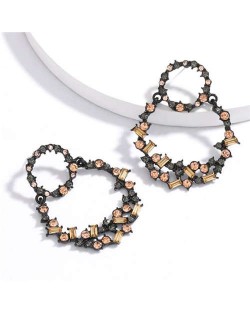 Vintage Fashion Rhinestone Garland Design Women Alloy Statement Earrings - Champagne