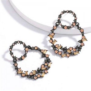 Vintage Fashion Rhinestone Garland Design Women Alloy Statement Earrings - Champagne