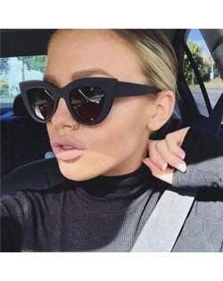 10 Colors Available Vintage Cat Eye Style Summer Fashion Women Sunglasses