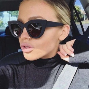 10 Colors Available Vintage Cat Eye Style Summer Fashion Women Sunglasses