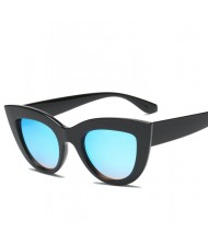 10 Colors Available Vintage Cat Eye Style Summer Fashion Women Sunglasses