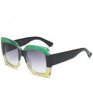7 Colors Available Contrast Colorful Crystal Frame Design Bold Fashion KOL Preferred Sunglasses