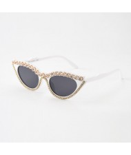 6 Colors Available Rhinestone Embellished Vintage Fashion Cat Eye Women Sunglasses