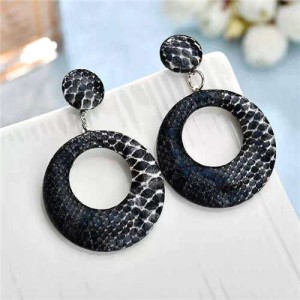 Snake Skin Texture High Fashion Big Hoop Design Women Costume Earrings - Black