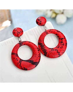 Snake Skin Texture High Fashion Big Hoop Design Women Costume Earrings - Red