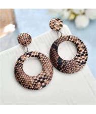 Snake Skin Texture High Fashion Big Hoop Design Women Costume Earrings - Pink