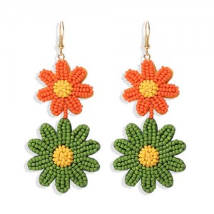 Mini Beads Dangling Dual Daisy Design High Fashion Women Shoulder-duster Earrings - Orange and Green