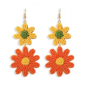 Mini Beads Dangling Dual Daisy Design High Fashion Women Shoulder-duster Earrings - Yellow and Orange