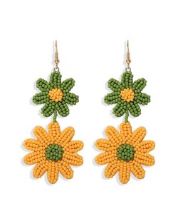 Mini Beads Dangling Dual Daisy Design High Fashion Women Shoulder-duster Earrings - Green and Yellow