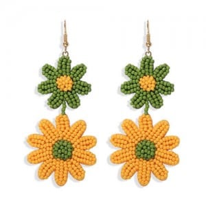 Mini Beads Dangling Dual Daisy Design High Fashion Women Shoulder-duster Earrings - Green and Yellow