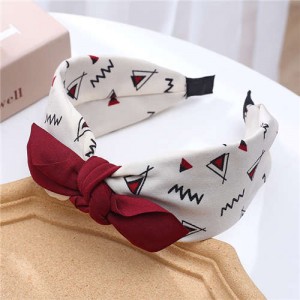 Bowknot Decorated Abstract Painting Prints Korean Fashion Women Cloth Hair Hoop - White