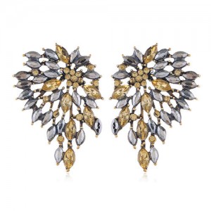 Rhinestone Hollow Wings Design Shining Fashion Women Stud Earrings - Champagne