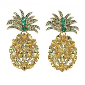 Shining Rhinestone Pineapple Design High Fashion Women Stud Earrings - Yellow
