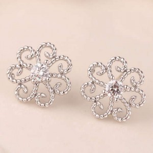 Cubic Zirconia Embellished Vintage Flower Pattern Copper Women Earrings - Silver