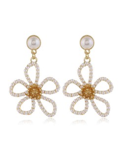Pearl Embellished Hollow Flower Design Internet Celebrities Fashion Women Alloy Earrings - White