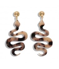 Creeping Snake Dangling Fashion Resin Women Earrings - Light Leopard