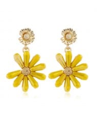 High Fashion Crystal Chrysanthemum Theme Design Women Alloy Earrings - Yellow