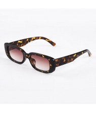 10 Colors Available Vintage Thick Oblong Frame Western Fashion Women Sunglasses