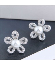 Pearl Inlaid Luxurious Cubic Zirconia Hollow Flower Design Women Copper Stud Earrings - Silver