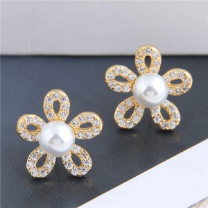 Pearl Inlaid Luxurious Cubic Zirconia Hollow Flower Design Women Copper Stud Earrings - Golden