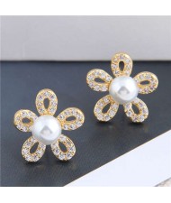 Pearl Inlaid Luxurious Cubic Zirconia Hollow Flower Design Women Copper Stud Earrings - Golden