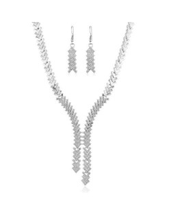 Exaggerating Fashion Punk Style Arrow Chain Alloy Costume Necklace and Earrings Set - Silver