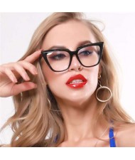 5 Colors Available Internet Celebrity Fashion Cat Eye Shape Frame Women Sunglasses
