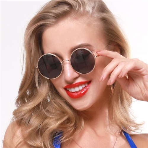 4 Colors Available Stars Engraved Vintage Round Frame Fashion Women Men Sunglasses