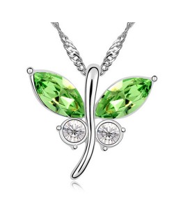 Stylish Flying Butterfly Austrain Crystal Pendant Necklace - Green