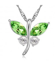 Stylish Flying Butterfly Austrian Crystal Pendant Necklace - Green