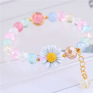 Daisy Decorated Resin Beads High Fashion Women Costume Bracelet - Multicolor