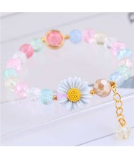 Daisy Decorated Resin Beads High Fashion Women Costume Bracelet - Multicolor