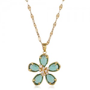 Sweet Korean Fashion Crystal Flower Pendant High Fashion Women Costume Necklace - Green