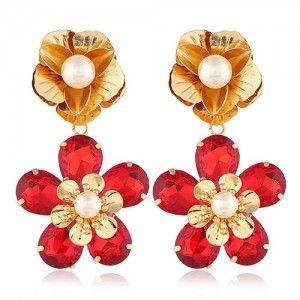 Vintage Fashion Rhinestone Plum Blossom Flower Design High Fashion Women Stud Earrings - Red